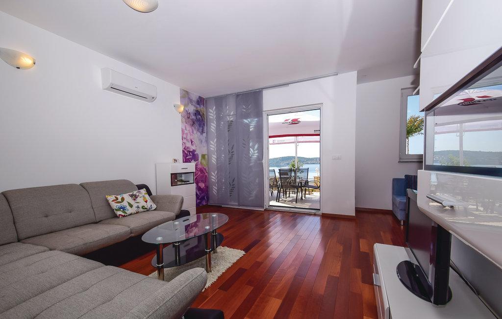 Apartment Rogoznica ロゴズニッツァ エクステリア 写真